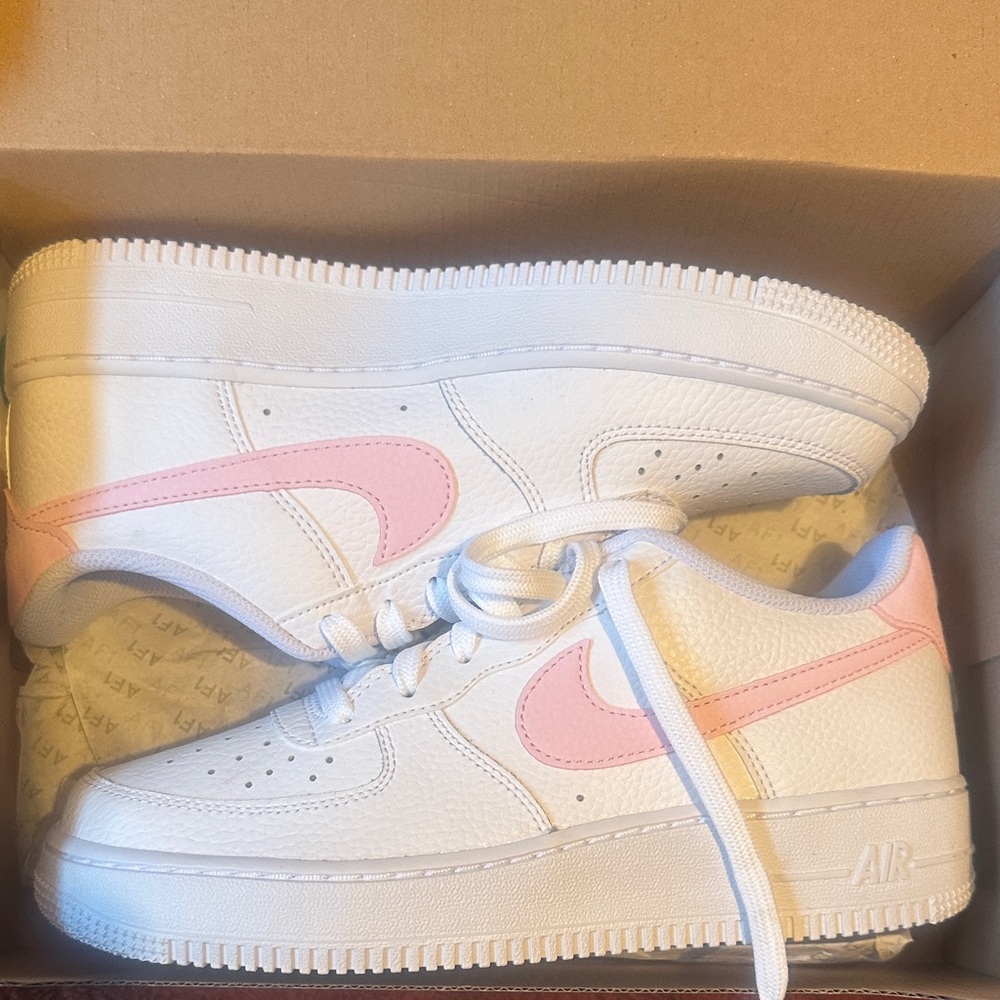 Nike Kids White and Pink Sneakers